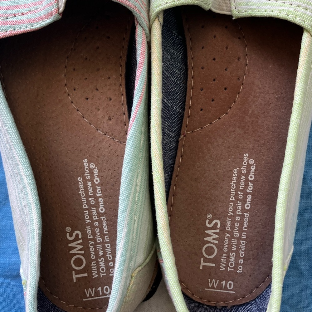 TOMS pastel striped alpargata shoes size 10 - Picture 5 of 6